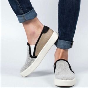 Vince Bram Leather Trim Sneakers Mesh Slip On Shoes Size 8.5